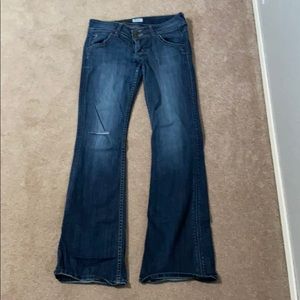 Size 27 Signature Bootcut Hudson Jeans